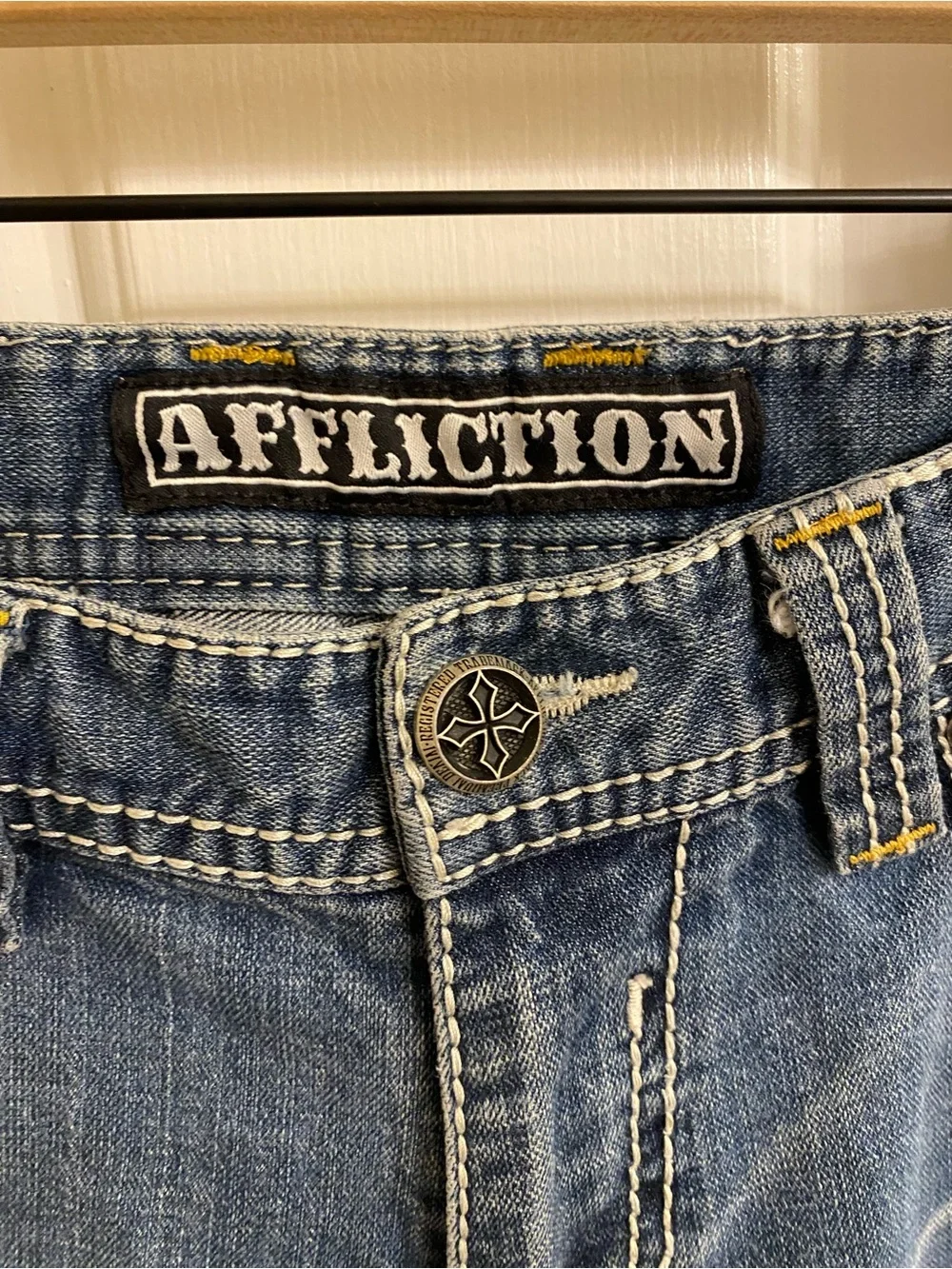 AFFLICTION COOPER JEANS MENS SIZE 30 90’s THICK STITCHING WHISKERED GRUNGE Y2K